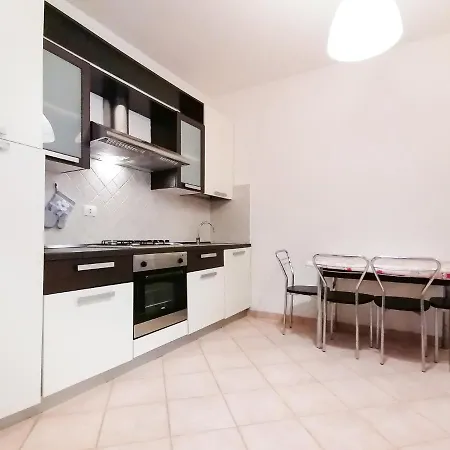 A Due Passi Dal Mare Apartment *